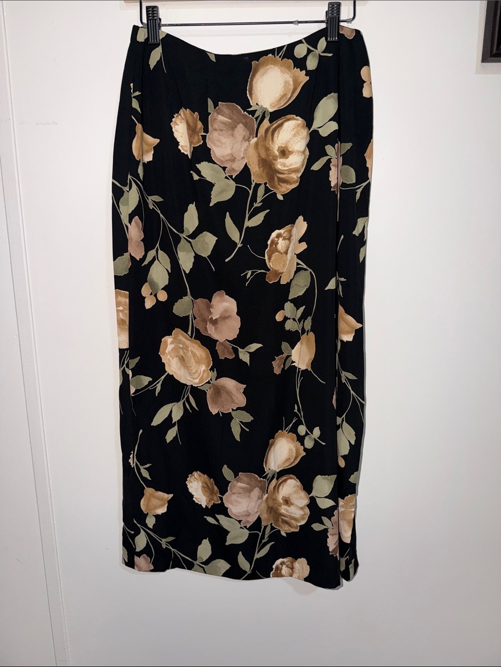 I.N. Studio Black Maxi Skirt with Beige Floral Print